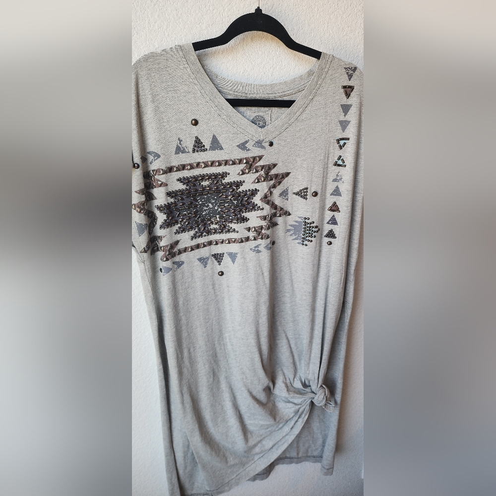 Double D Ranch Ivory Aztec Print Tunic - Picture 5 of 10
